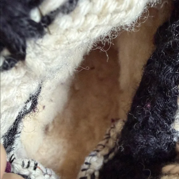 UGG Black and Cream Striped Women's Slippers - Picture 6 of 8